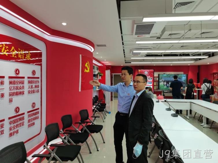 组织党员参加教育实践活动
